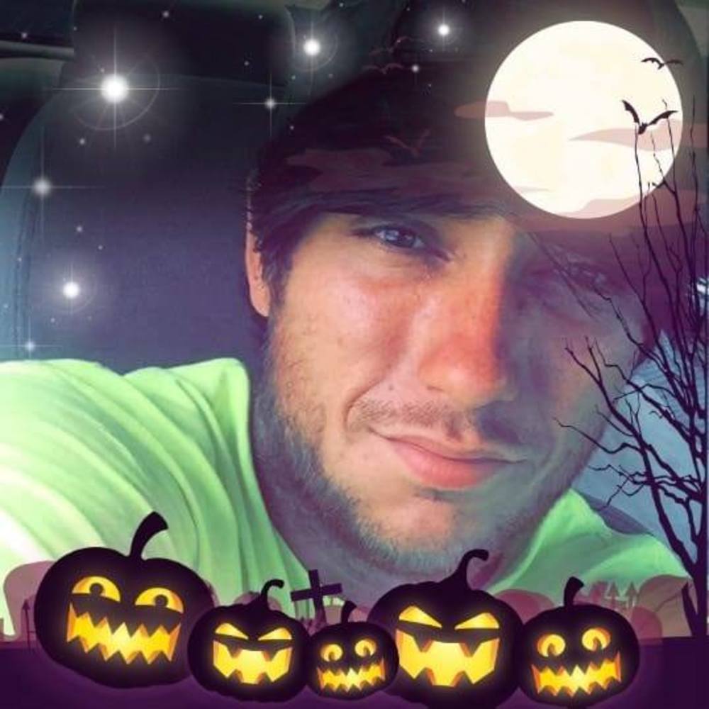 Meet your Posher, Chase